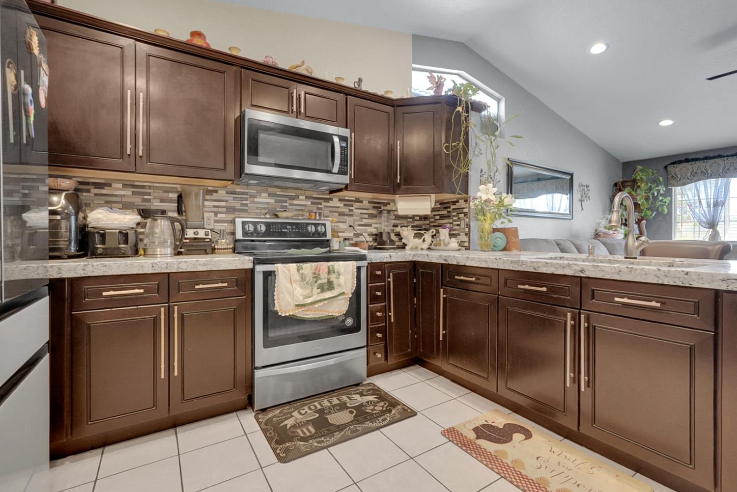 817 N Central Ave, Modesto, CA 95351
