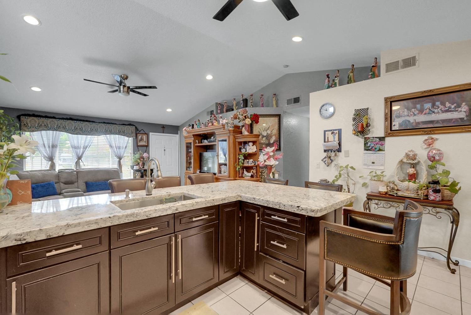 817 N Central Ave, Modesto, CA 95351