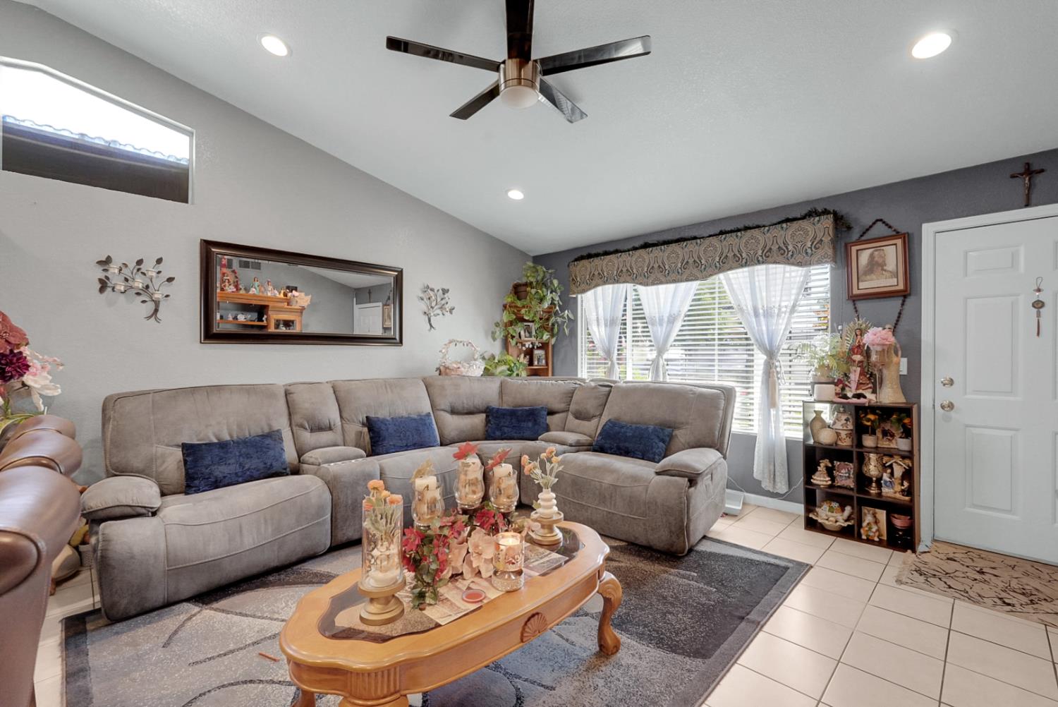 817 N Central Ave, Modesto, CA 95351