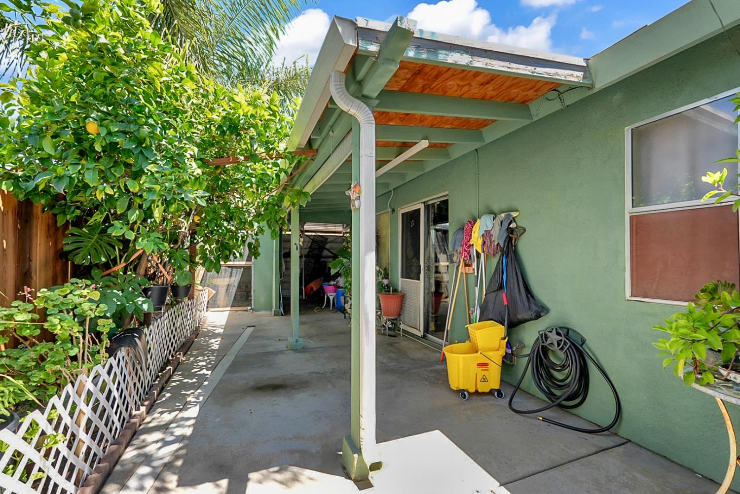 817 N Central Ave, Modesto, CA 95351