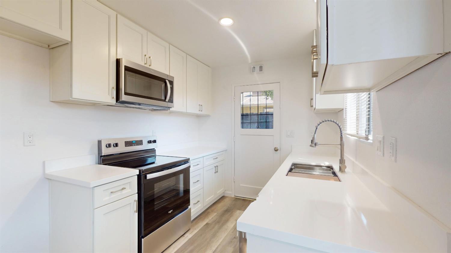 1819 Bradford Ct, Modesto, CA 95355