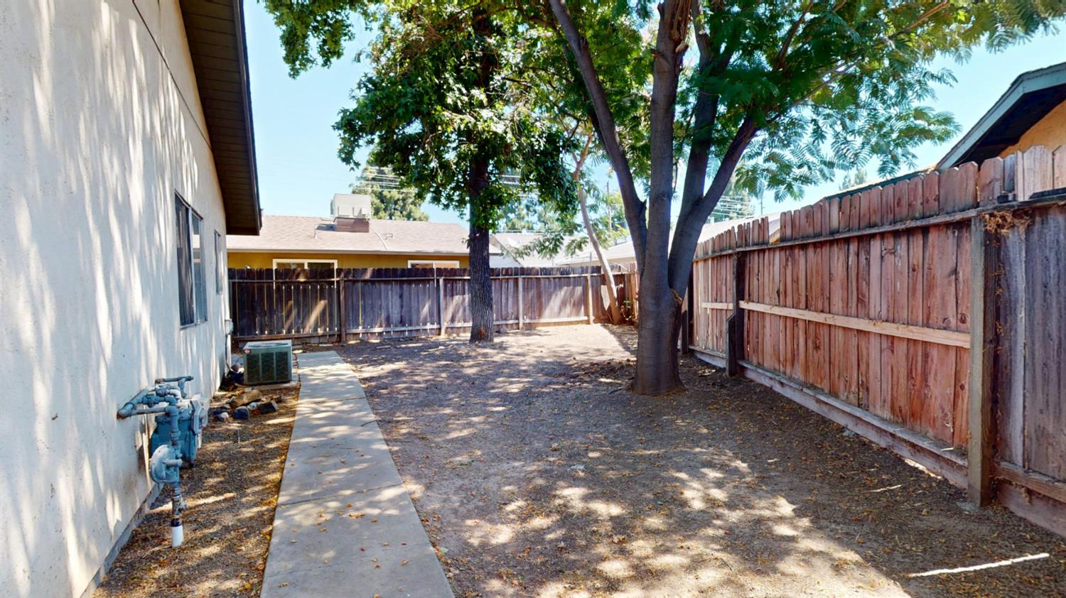 1819 Bradford Ct, Modesto, CA 95355