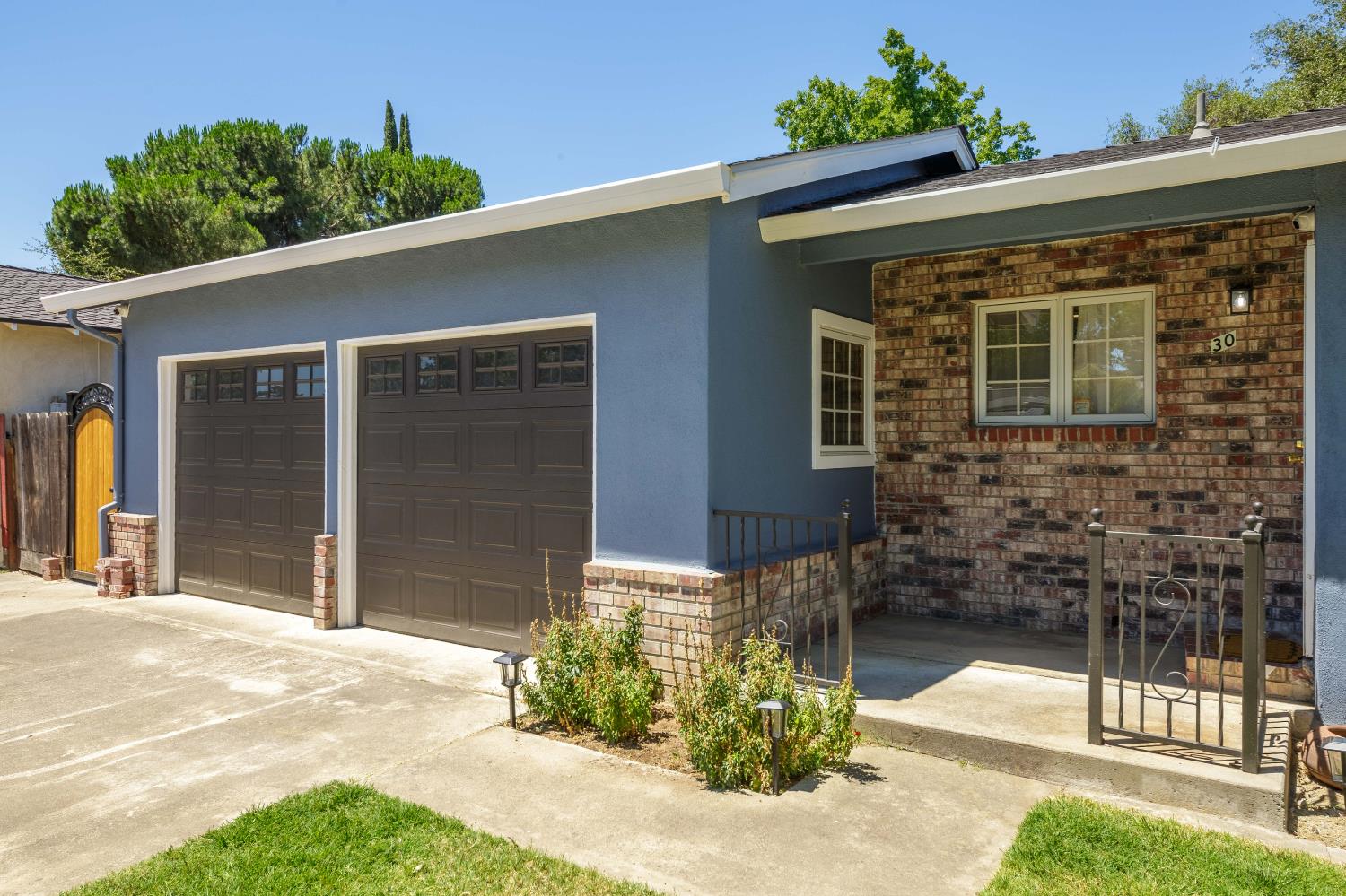 30 Willow Glen Ave, Oakdale, CA 95361