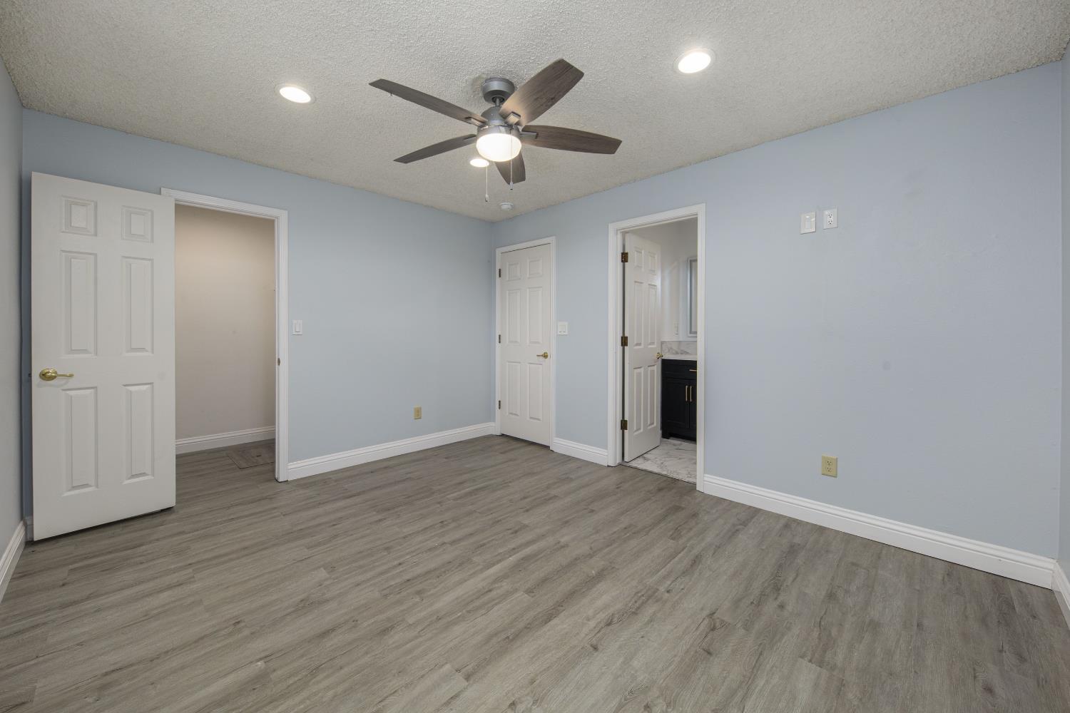 30 Willow Glen Ave, Oakdale, CA 95361