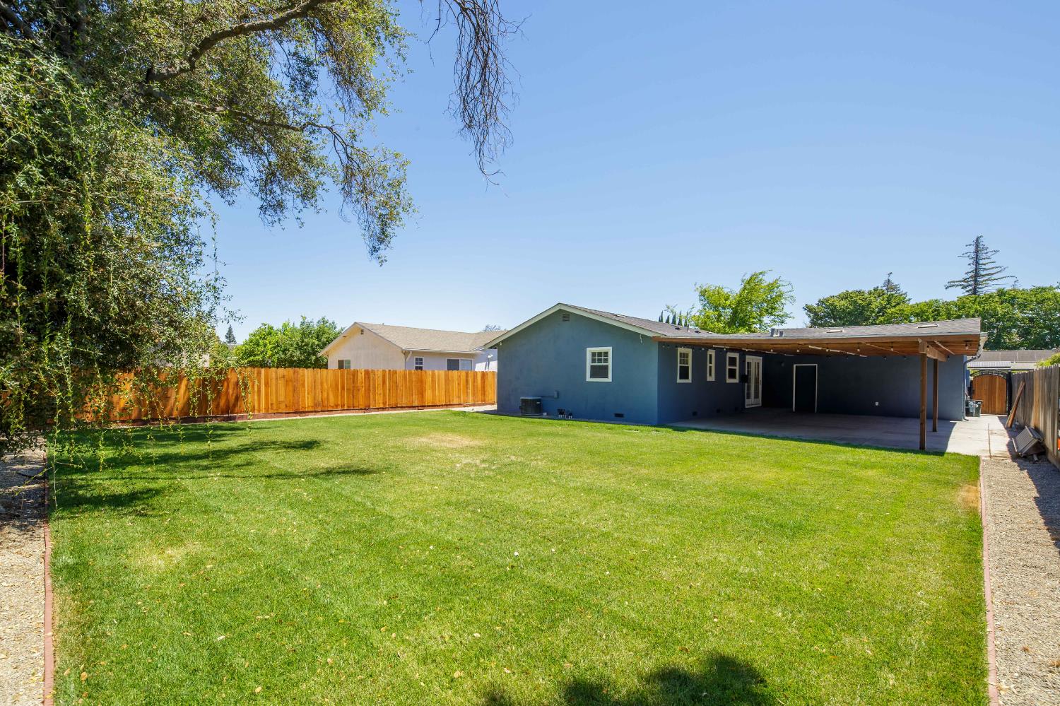 30 Willow Glen Ave, Oakdale, CA 95361