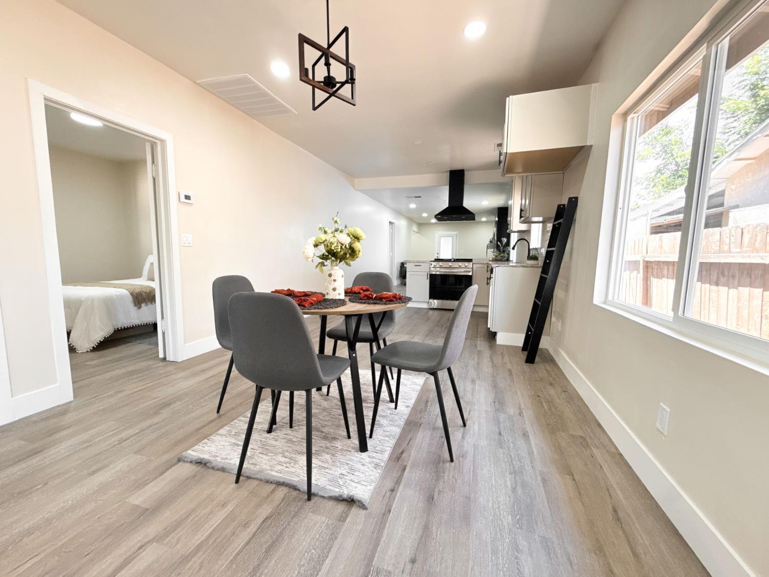 1274 Dos Palos Ave, Dos Palos, CA 93620