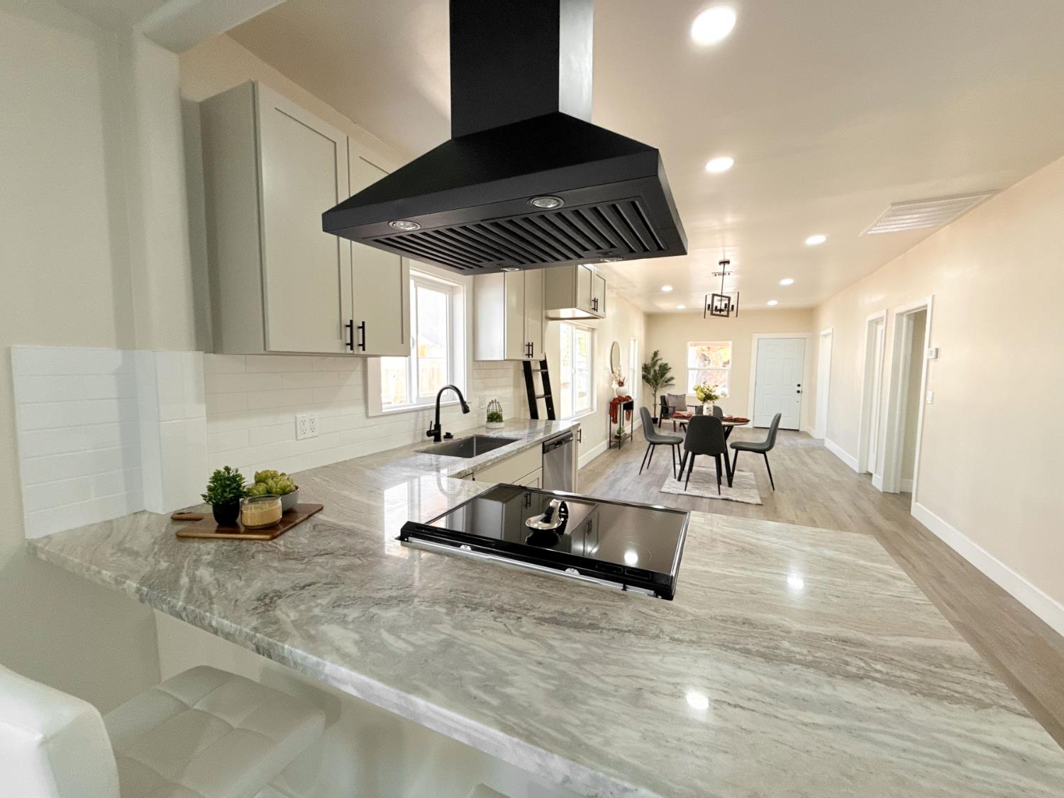 1274 Dos Palos Ave, Dos Palos, CA 93620