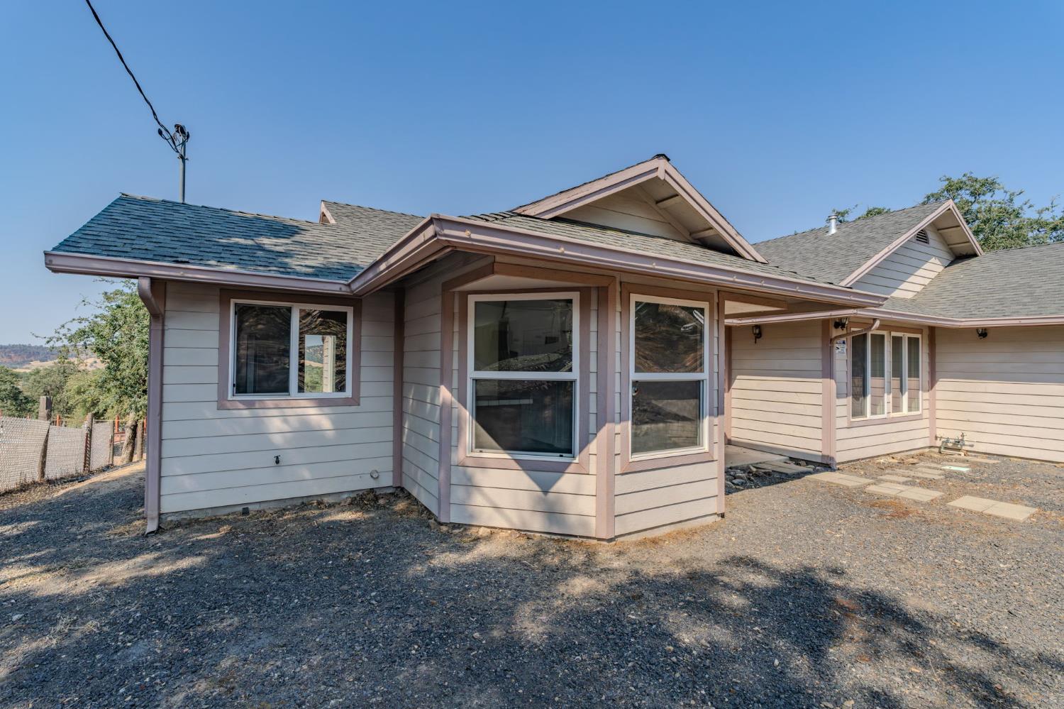 3032 Arrowhead St, Copperopolis, CA 95228