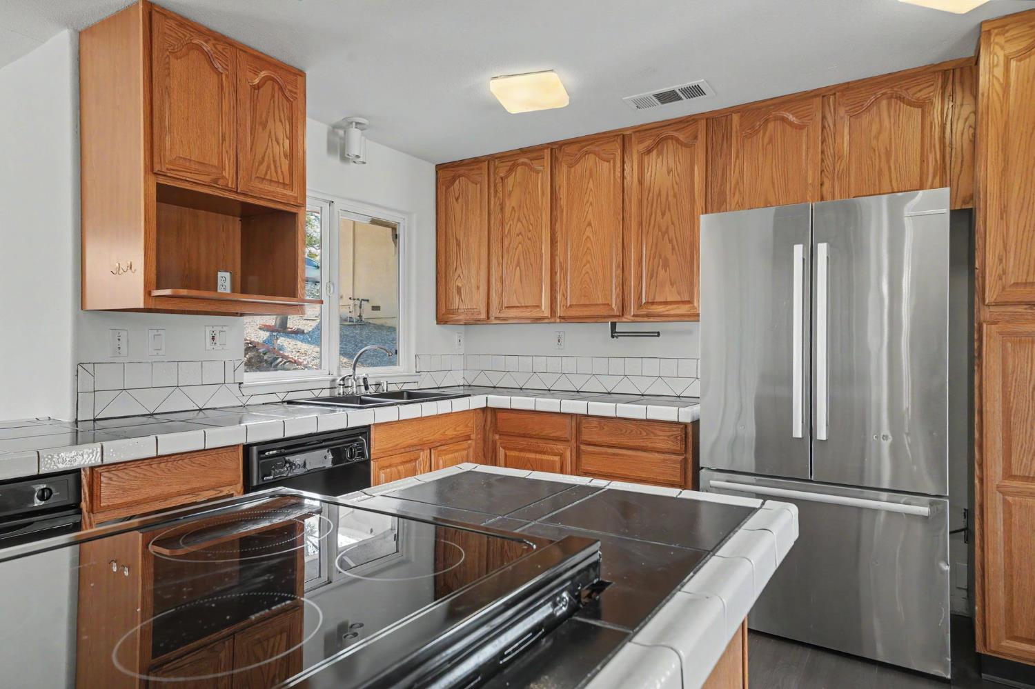 3032 Arrowhead St, Copperopolis, CA 95228