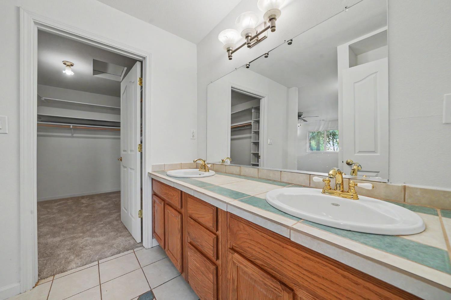 3032 Arrowhead St, Copperopolis, CA 95228