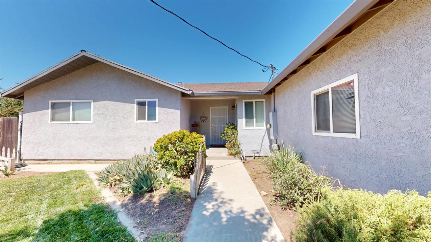 5215 Prairie Flower Rd, Ceres, CA 95307
