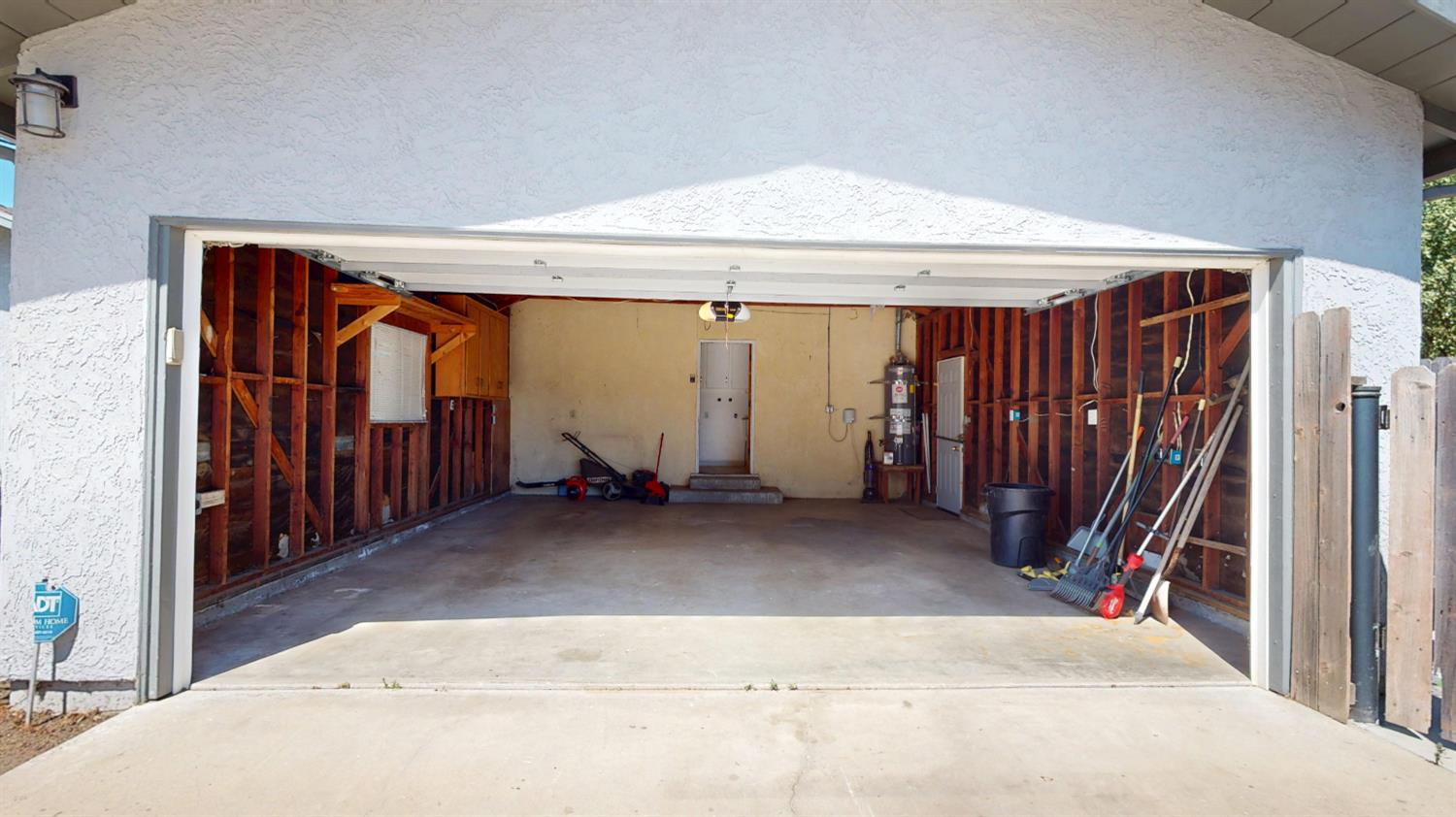 5215 Prairie Flower Rd, Ceres, CA 95307
