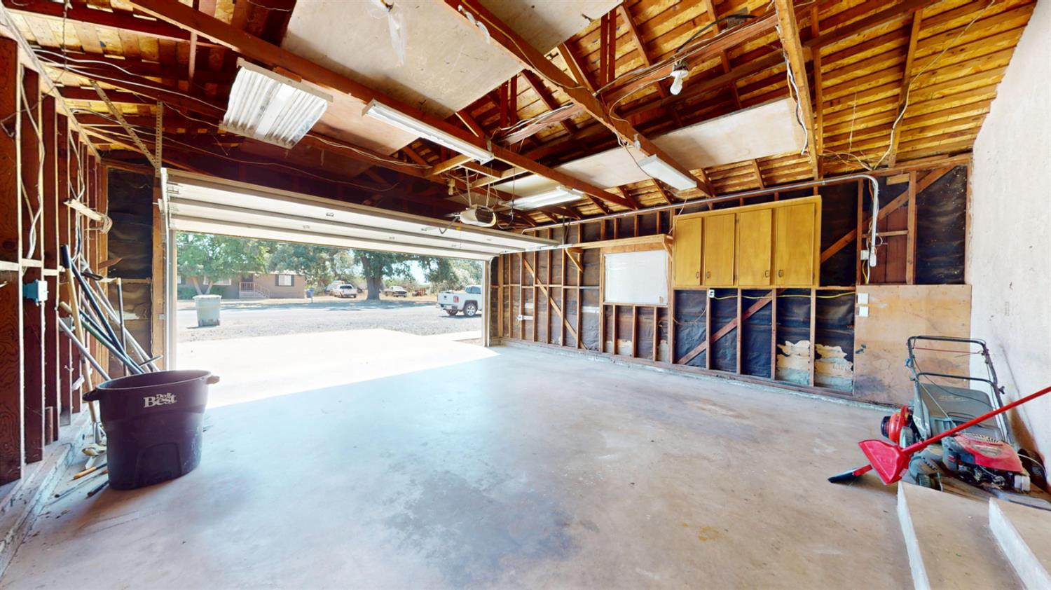 5215 Prairie Flower Rd, Ceres, CA 95307