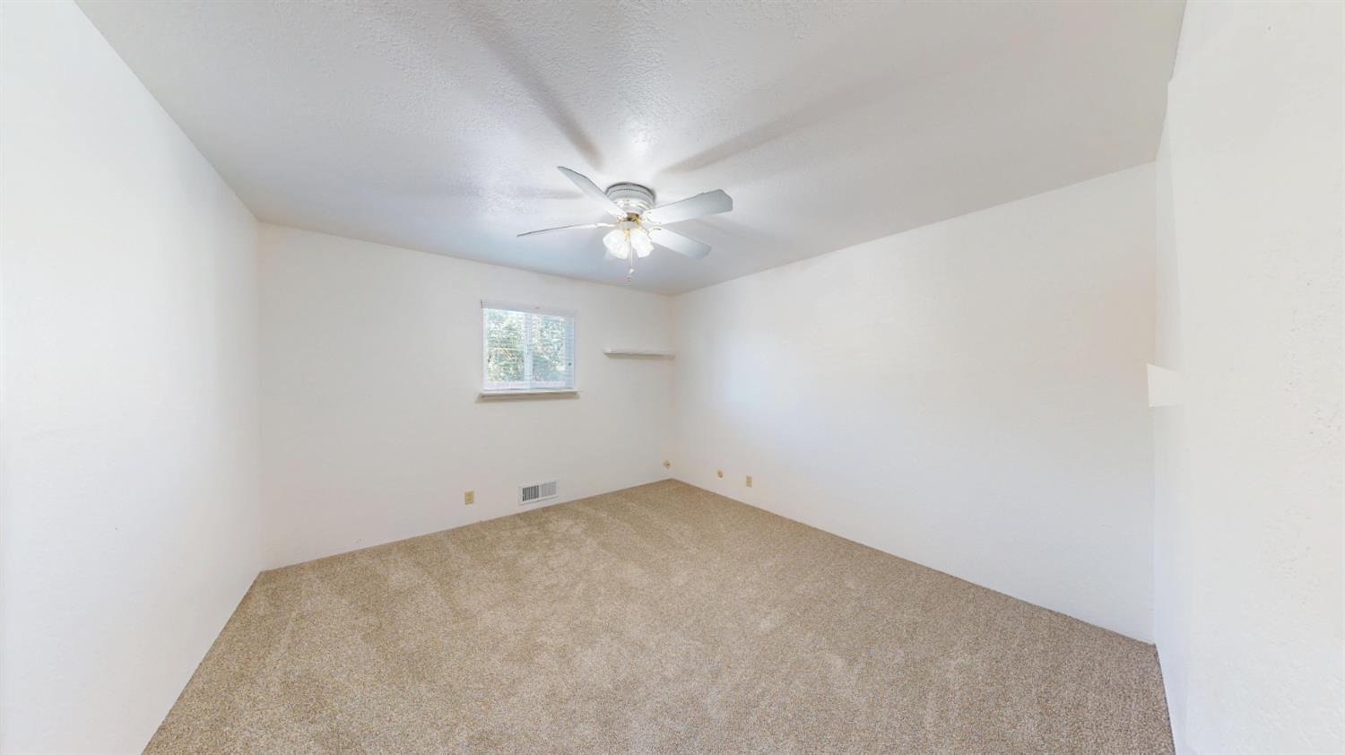 5215 Prairie Flower Rd, Ceres, CA 95307