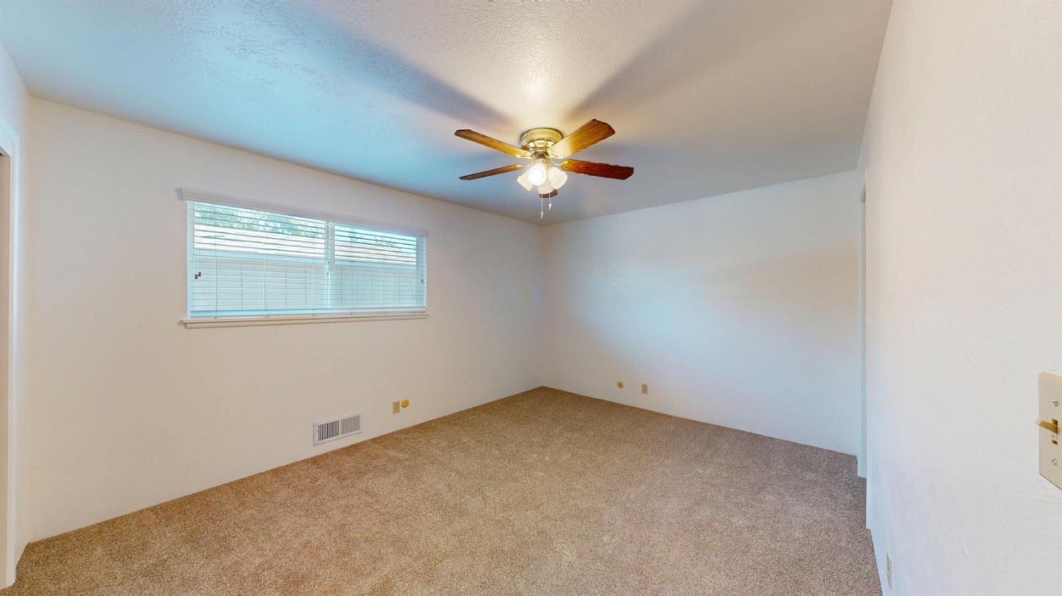 5215 Prairie Flower Rd, Ceres, CA 95307