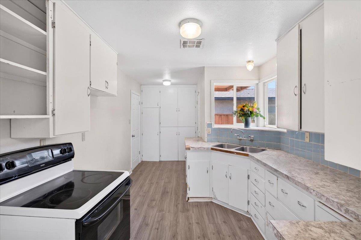 1627 Albany Ave, Modesto, CA 95350
