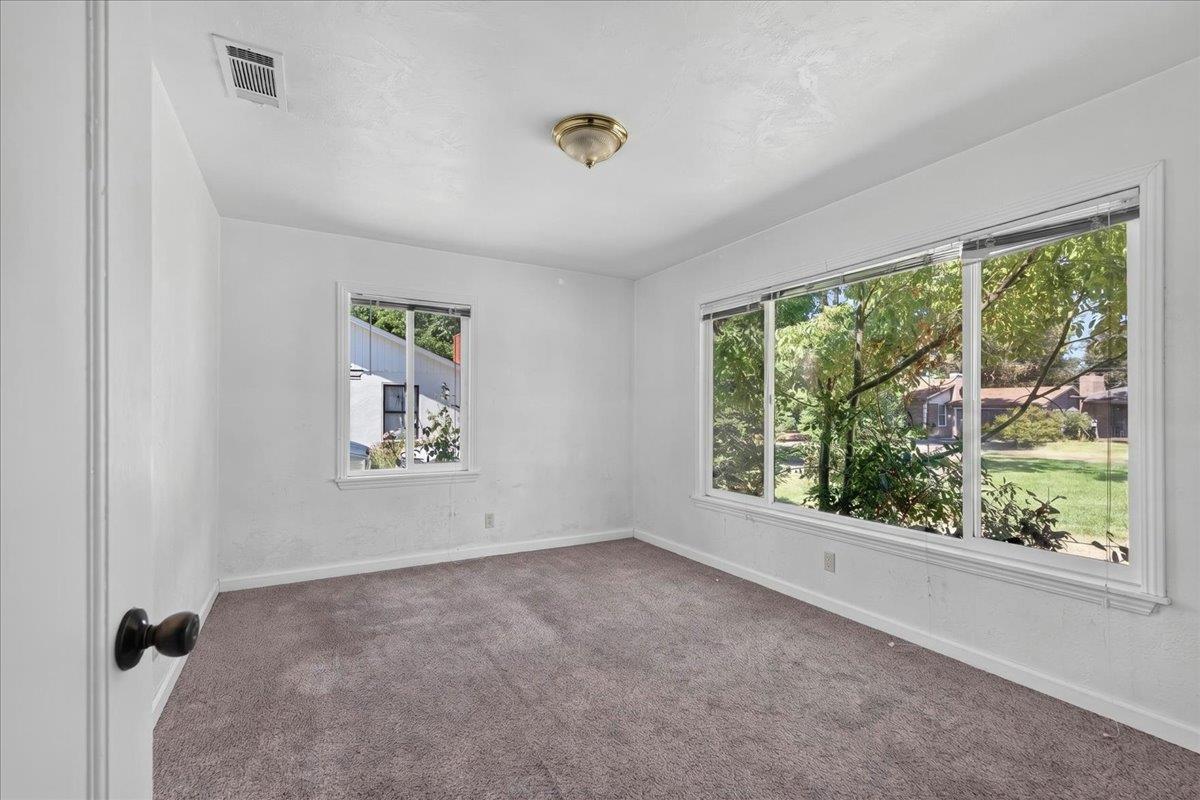 1627 Albany Ave, Modesto, CA 95350