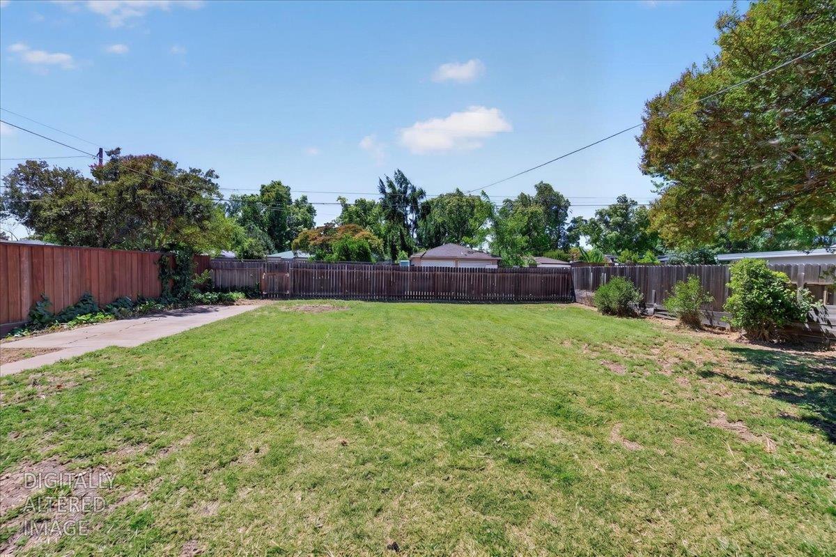 1627 Albany Ave, Modesto, CA 95350