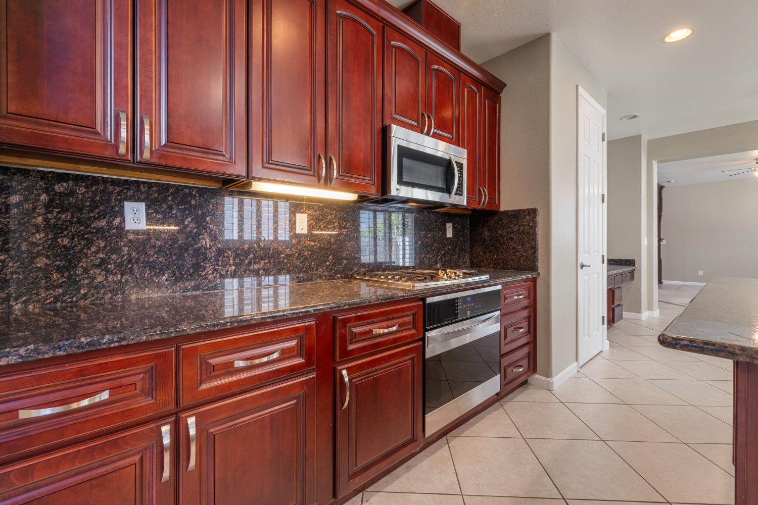 3641 Wild Oak Dr, Ceres, CA 95307
