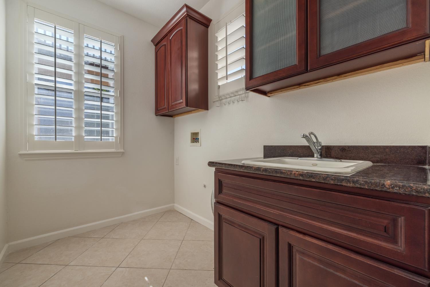 3641 Wild Oak Dr, Ceres, CA 95307