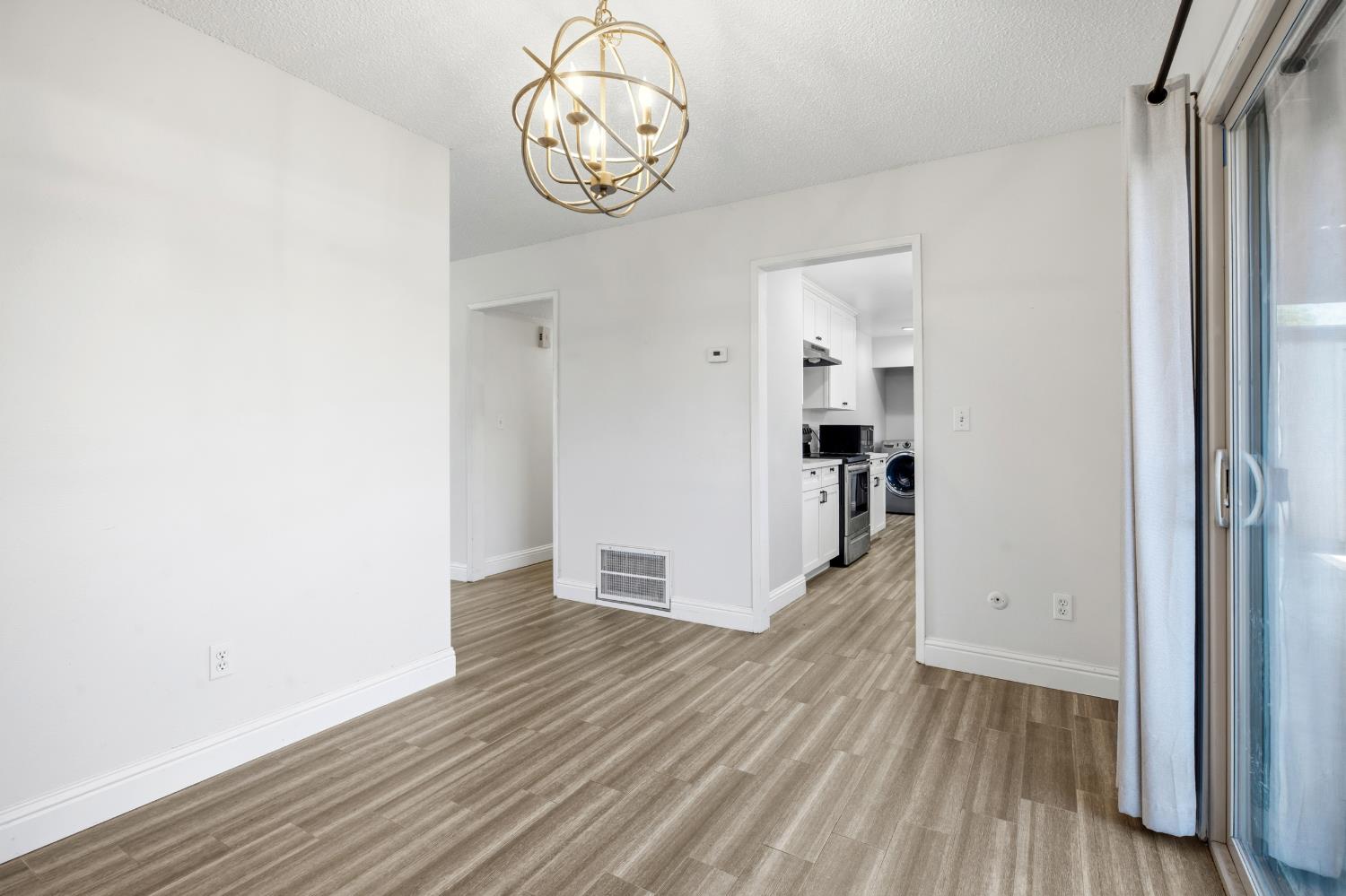 215 Floyd Ave #26, Modesto, CA 95350