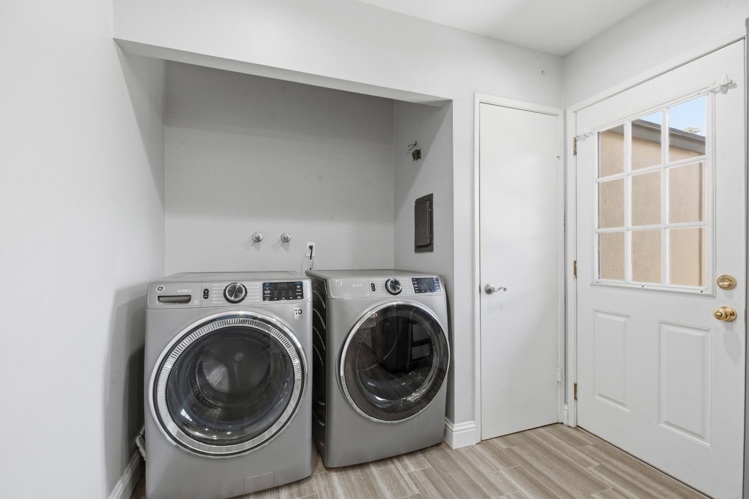 215 Floyd Ave #26, Modesto, CA 95350