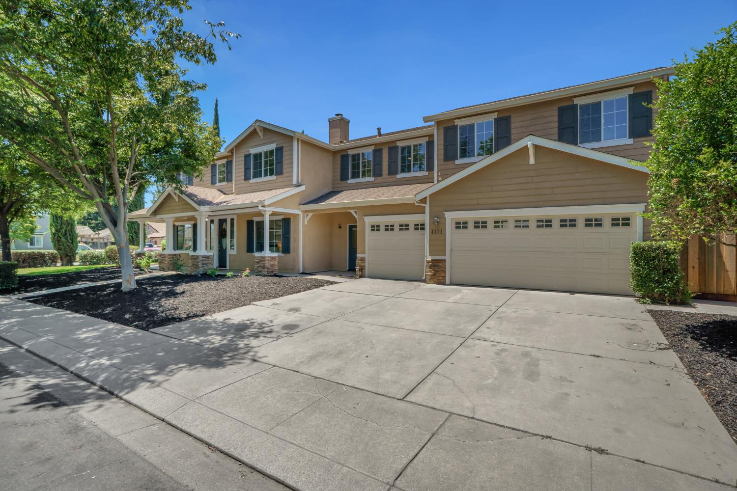 4101 Rose Parade, Modesto, CA 95357
