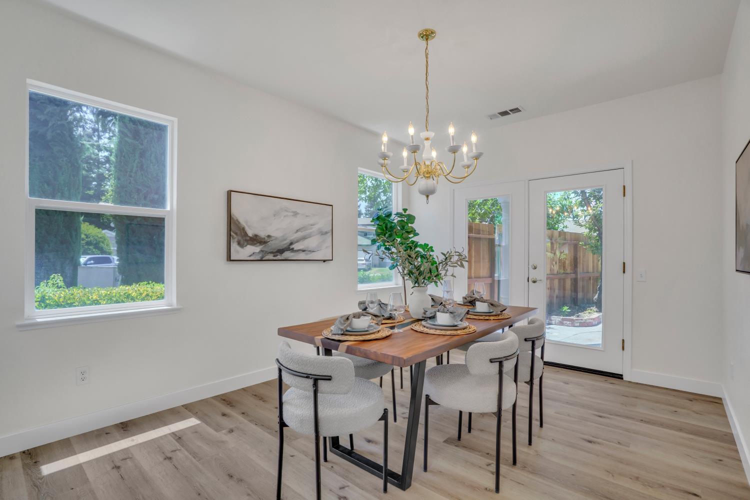 4101 Rose Parade, Modesto, CA 95357