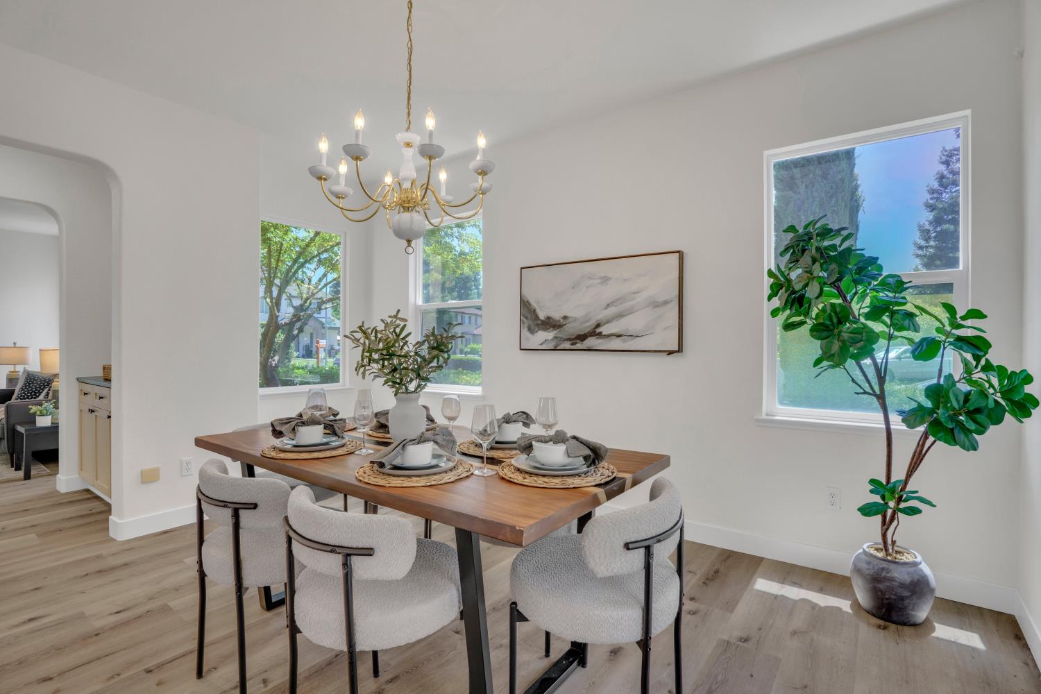 4101 Rose Parade, Modesto, CA 95357