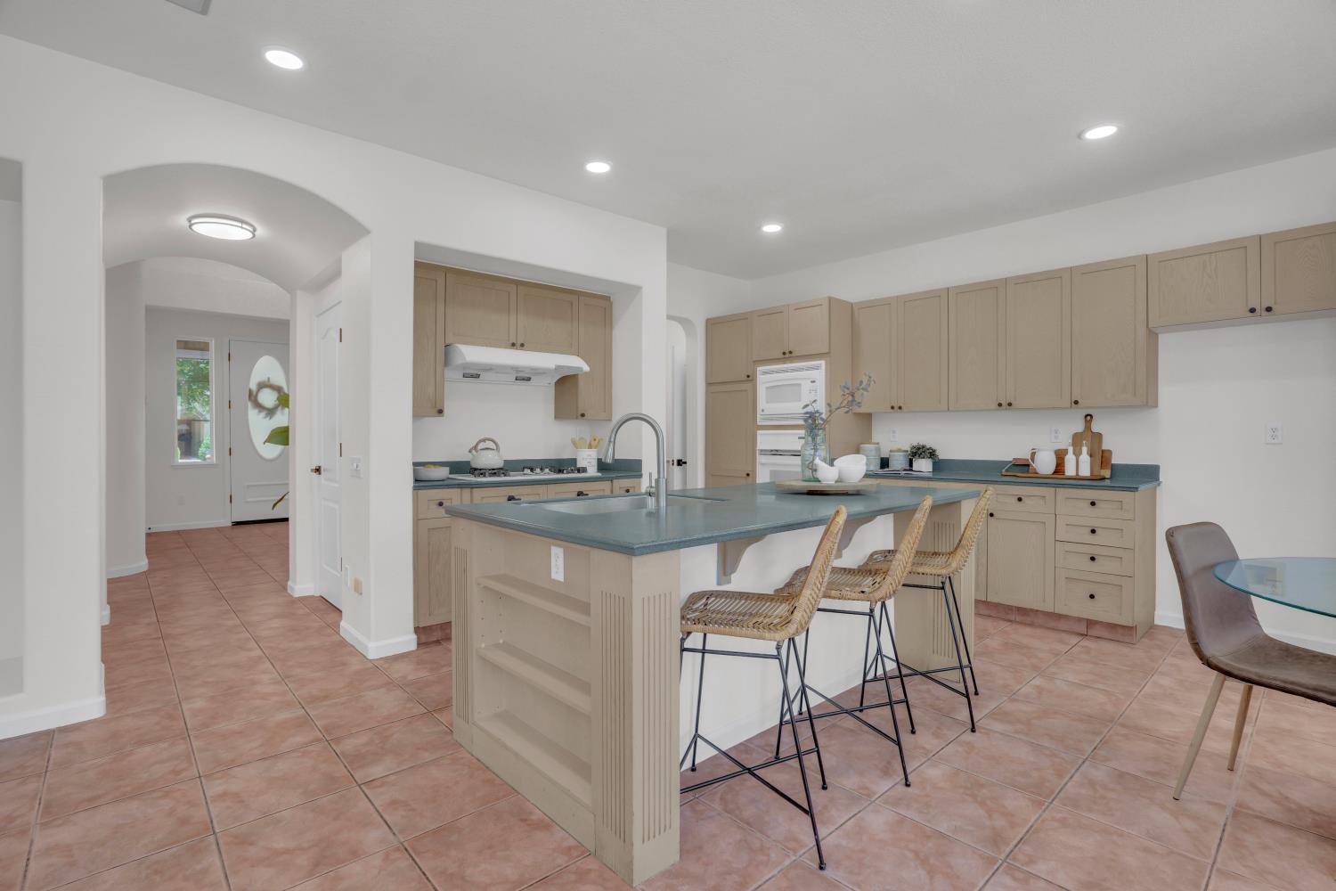 4101 Rose Parade, Modesto, CA 95357
