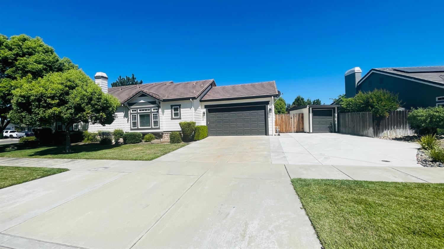 428 E Milgeo Ave, Ripon, CA 95366