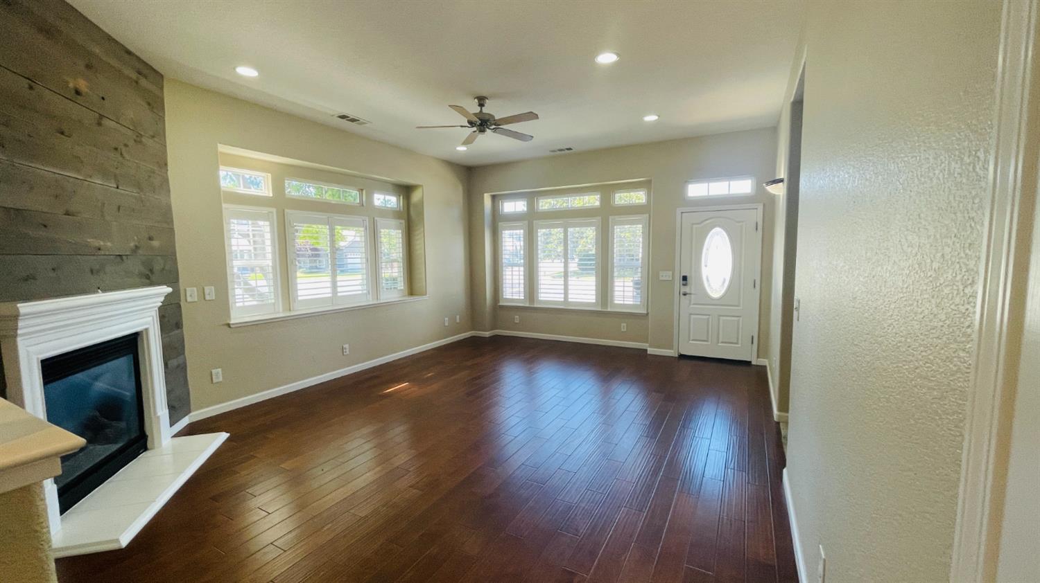 428 E Milgeo Ave, Ripon, CA 95366