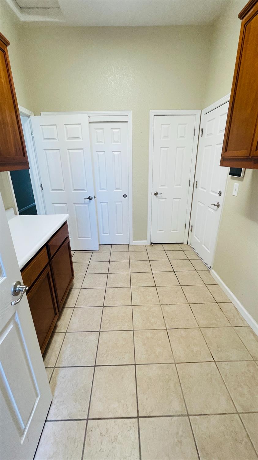 428 E Milgeo Ave, Ripon, CA 95366