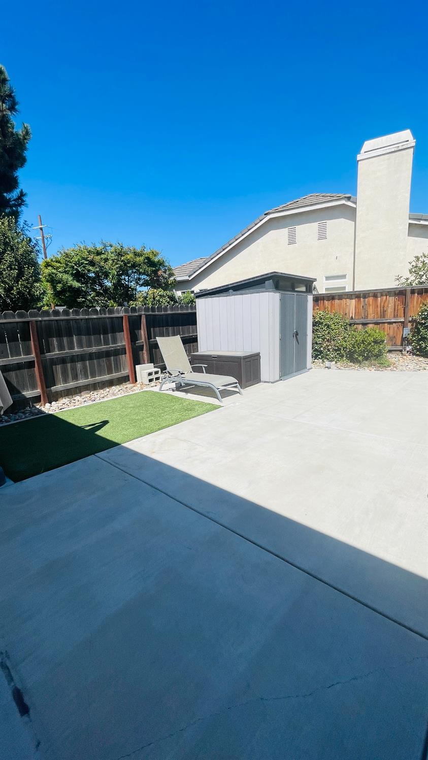 428 E Milgeo Ave, Ripon, CA 95366