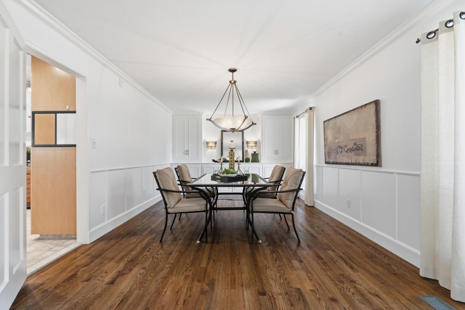 908 Newcastle Ct, Modesto, CA 95355