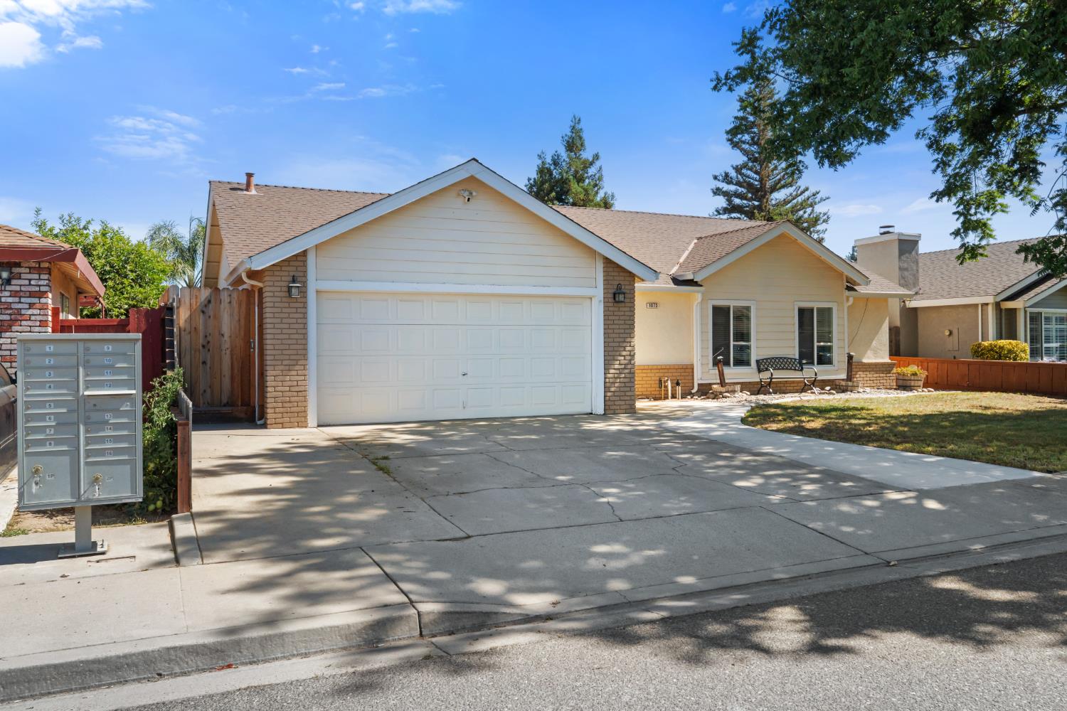 1073 Wickel St, Turlock, CA 95382