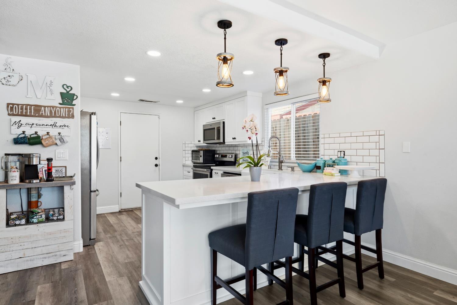 1073 Wickel St, Turlock, CA 95382