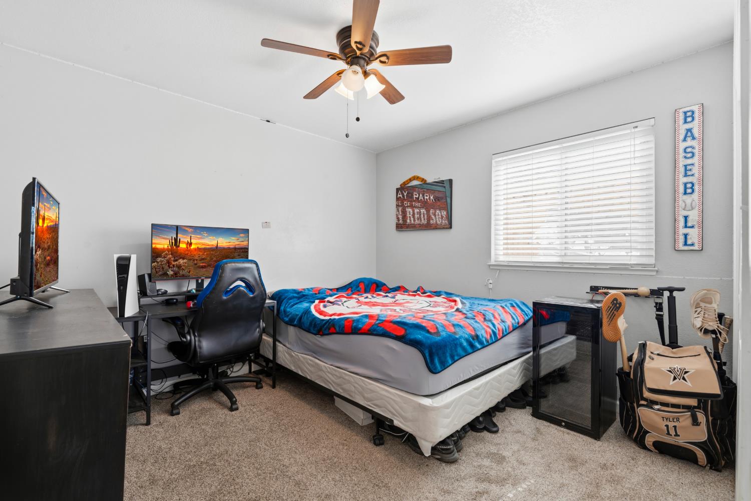 1073 Wickel St, Turlock, CA 95382