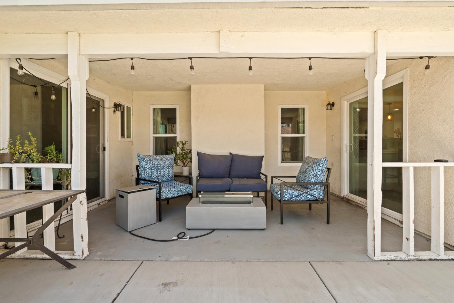 1073 Wickel St, Turlock, CA 95382