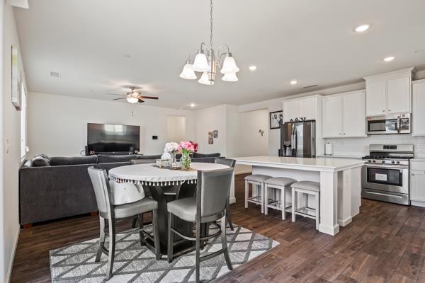 6552 E Huffman Ave, Fresno, CA 93727