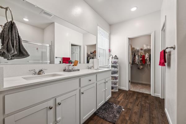 6552 E Huffman Ave, Fresno, CA 93727