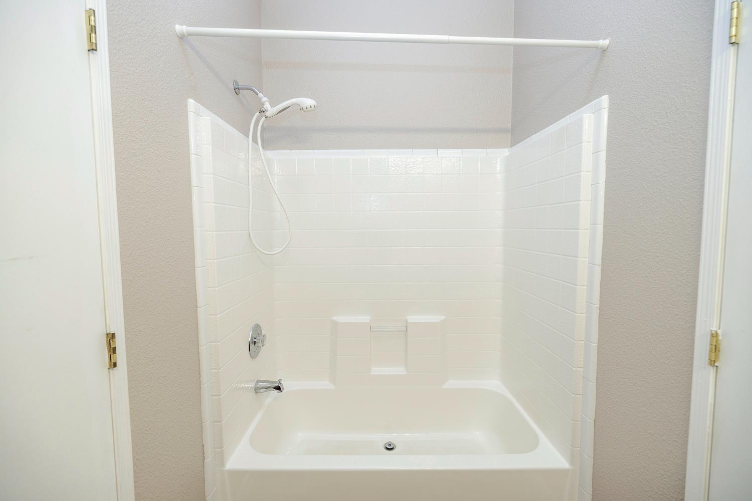 2505 Jackson Ave #138, Escalon, CA 95320