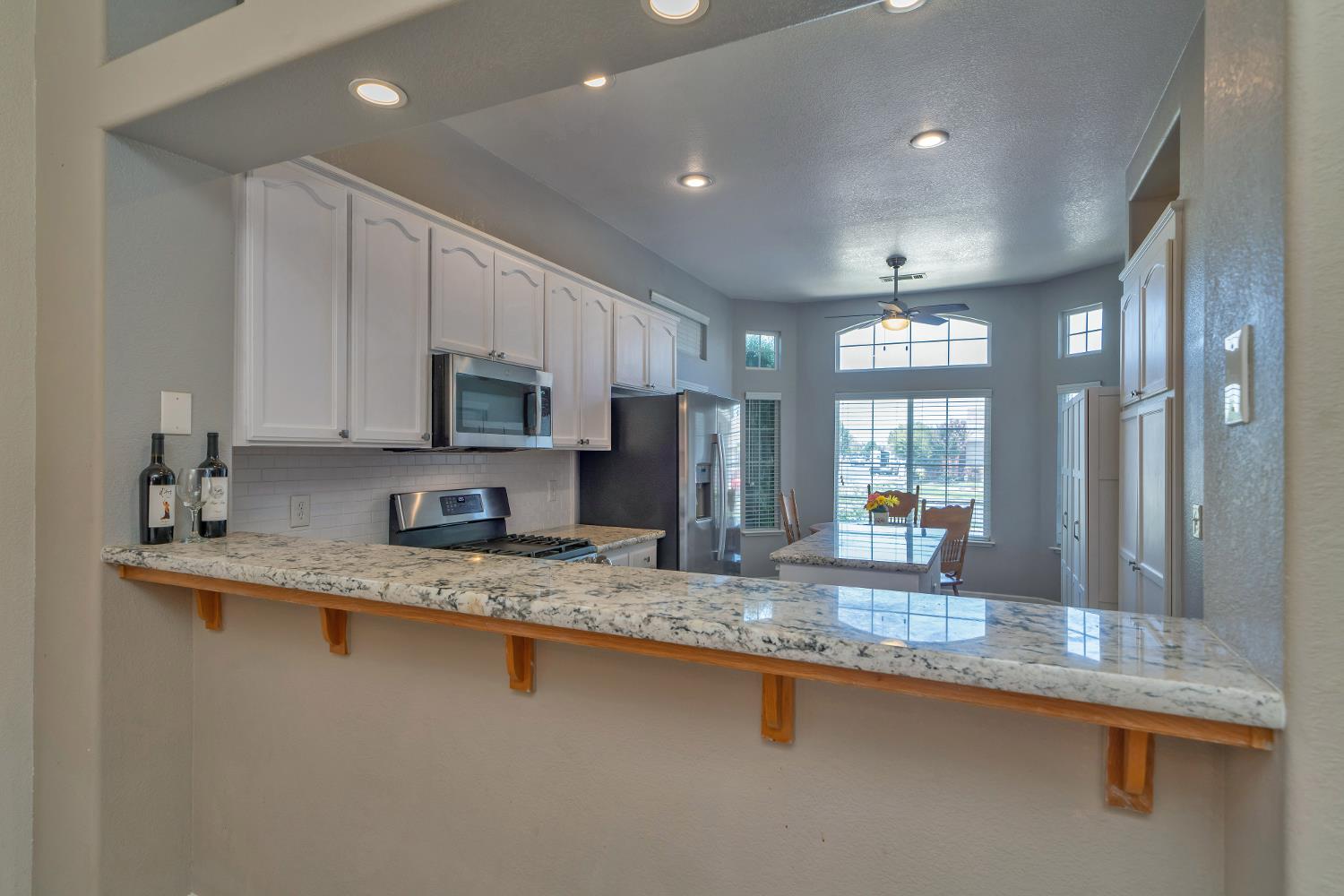 1884 Vaduz Ct, Manteca, CA 95337