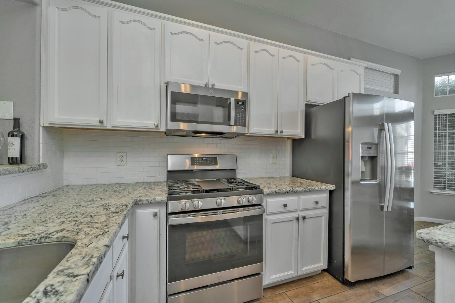 1884 Vaduz Ct, Manteca, CA 95337