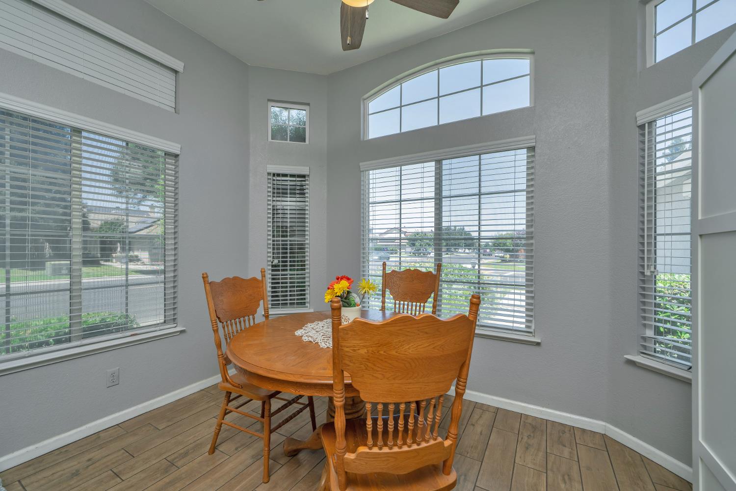 1884 Vaduz Ct, Manteca, CA 95337