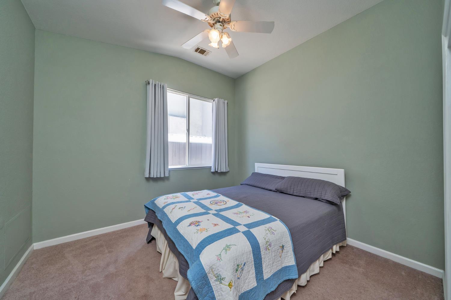 1884 Vaduz Ct, Manteca, CA 95337