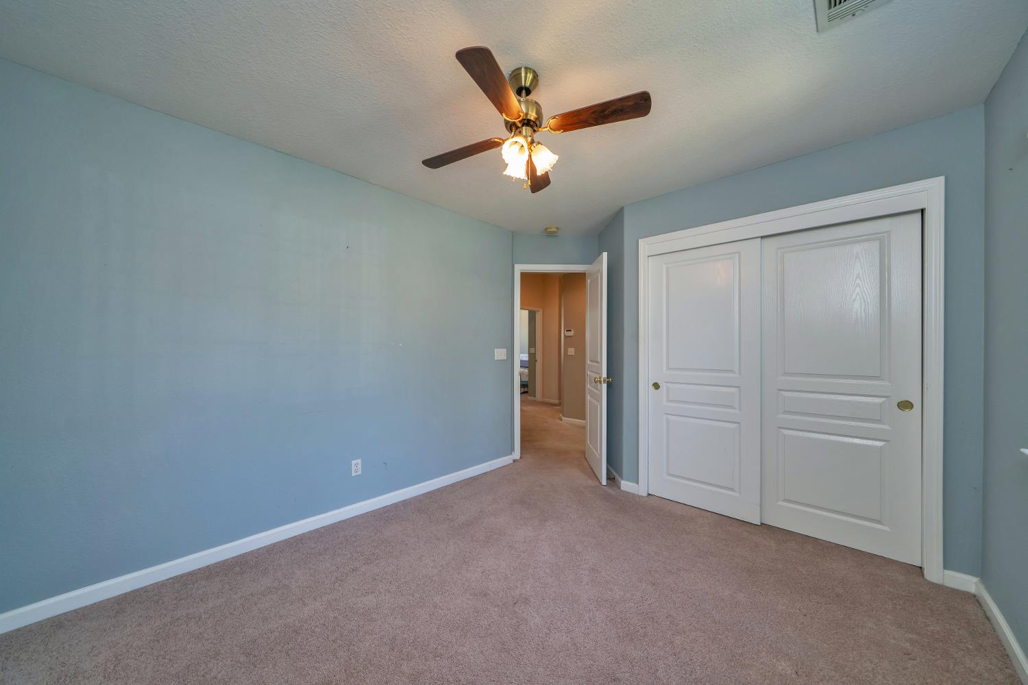 1884 Vaduz Ct, Manteca, CA 95337