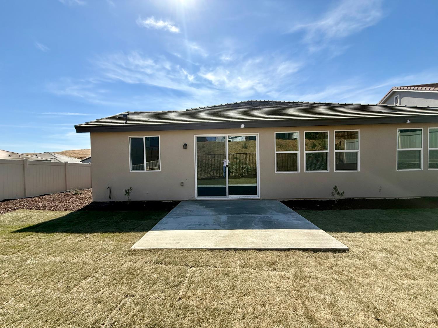 8111 Cottonwood Dr, Friant, CA 93626