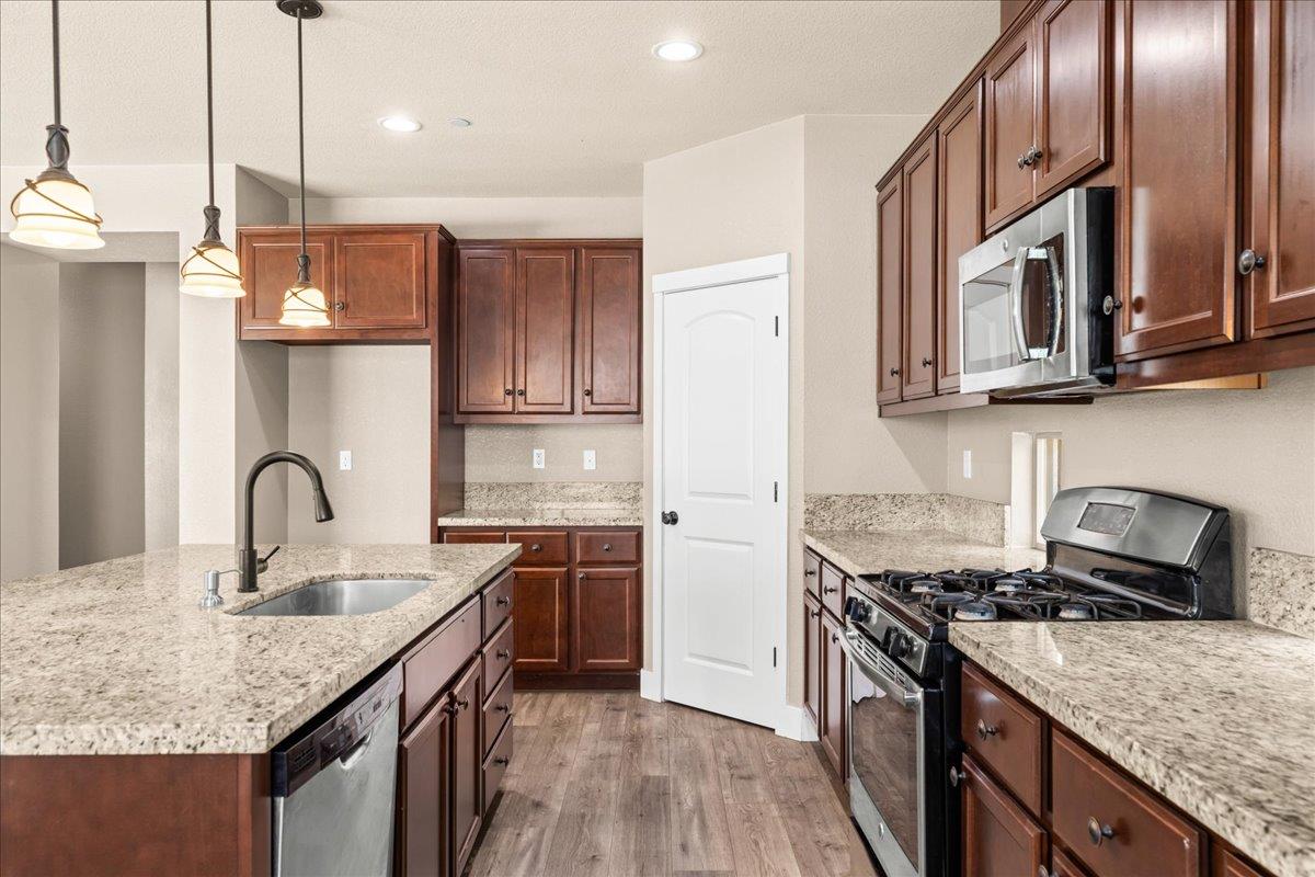 2809 Greger St, Oakdale, CA 95361