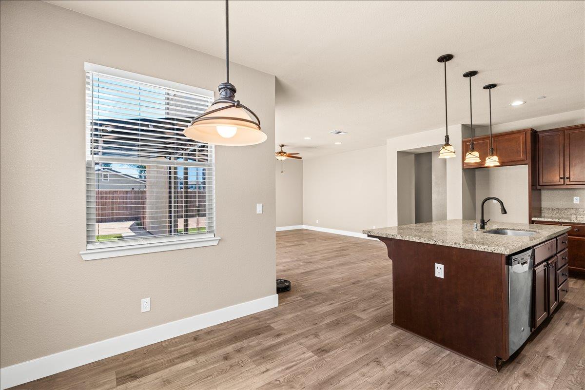 2809 Greger St, Oakdale, CA 95361